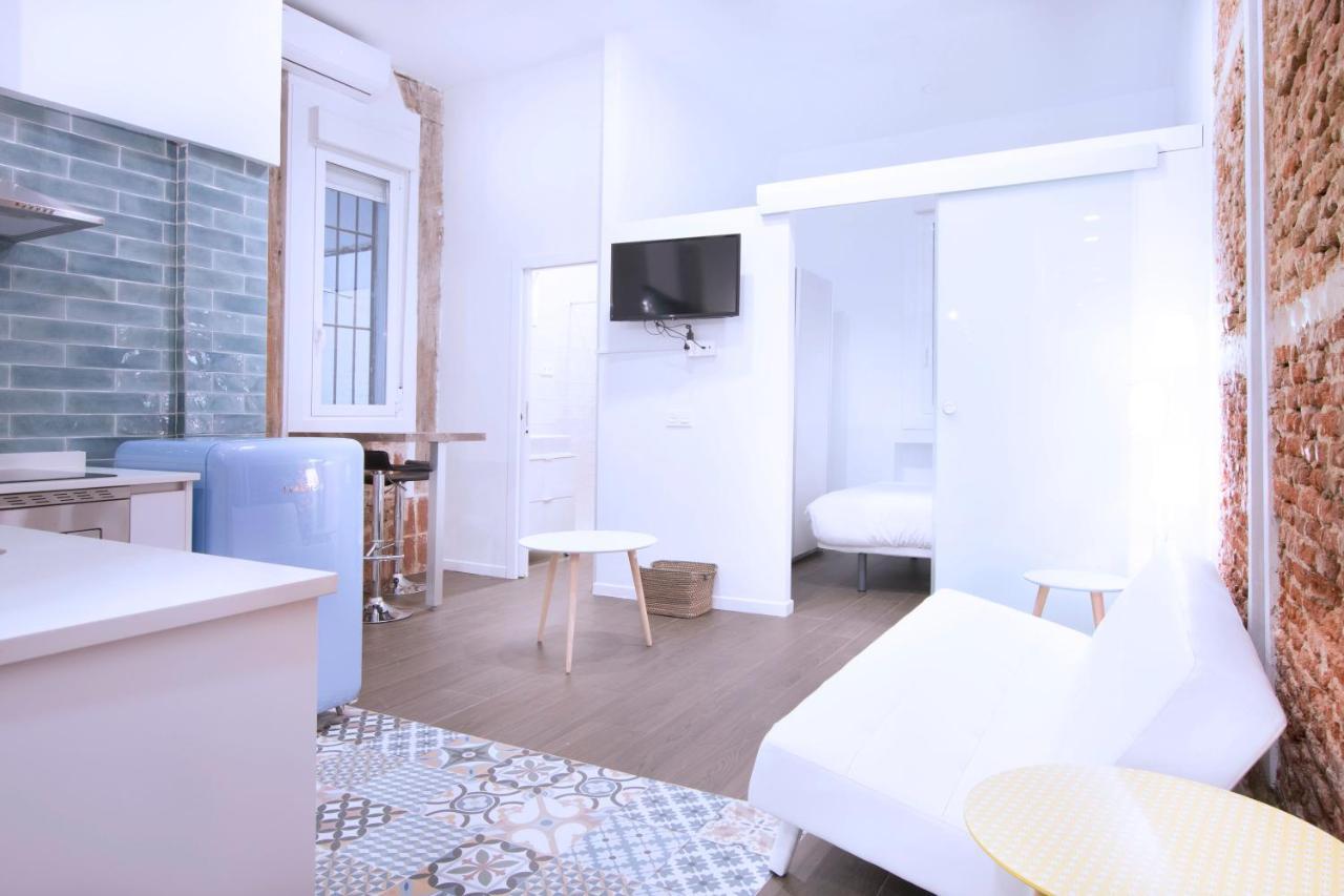 Fancy One-Bedroom La Latina Madrid Exterior photo